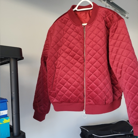 Jewel red jqcket - Picture 2 of 3